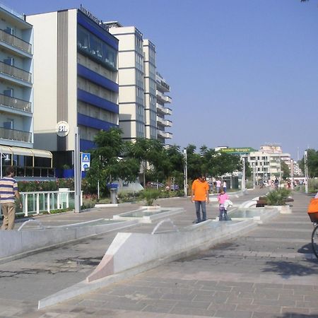 Hotel Canasta Riccione Ngoại thất bức ảnh